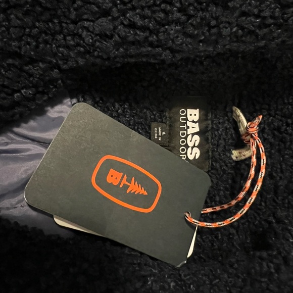 Bass Outdoors Bomber Jacket - Picture 9 of 10